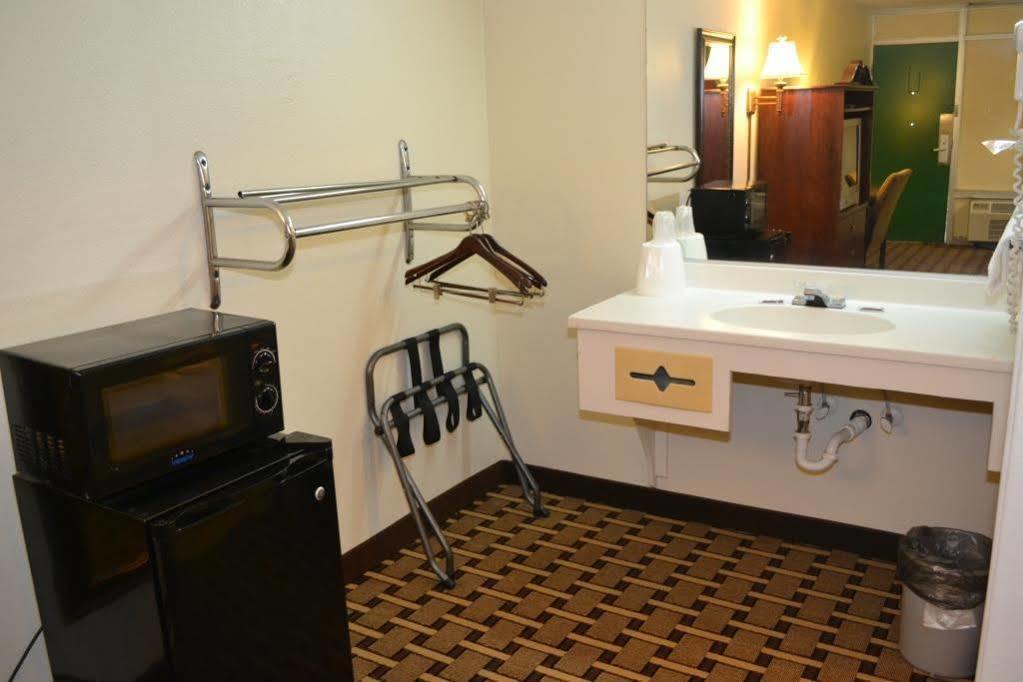 Masters Inn Augusta Washington Rd, I-20 Exterior photo